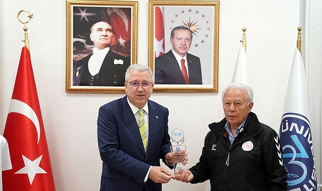 Rekt&ouml;r Prof. Dr. Budak, &ldquo;Sporun ve sporcunun her daim yanındayız&rdquo;