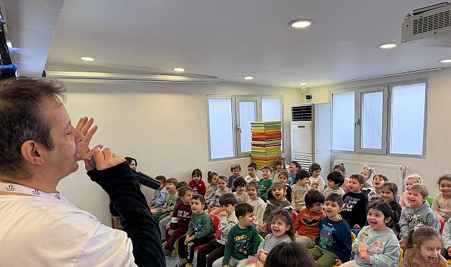 &ldquo;Rengini Arayan Portakal&rdquo; Miniklerle Buluştu
