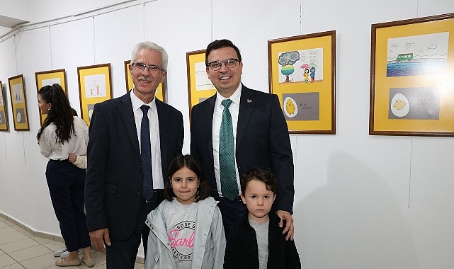 Rıfat Ilgaz&rsquo;ın &Ouml;ks&uuml;z Civciv&rsquo;i &ccedil;ocukların karikat&uuml;rlerinde hayat buldu