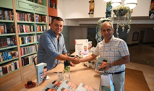 Saffet Yenig&uuml;n yeni kitabını okuyucuyla buluşturdu