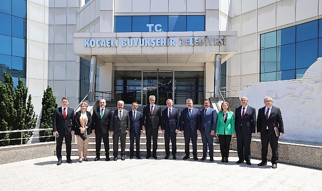 Sağlık Bakanı Memişoğlu'ndan Başkan B&uuml;y&uuml;kakın'a teşekk&uuml;r