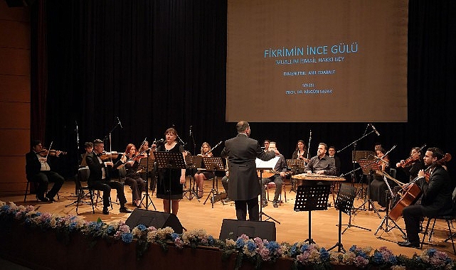 Sakarya, B&uuml;y&uuml;kşehir Oda Orkestrası'nı keyifle dinledi