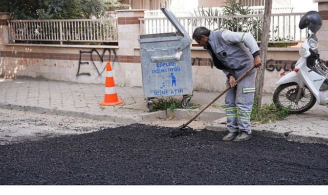 Salihli Belediyesi Altyapı &Ccedil;alışmaları Nedeniyle Bozulan Yollarda Onarım &Ccedil;alışmalarına Başladı