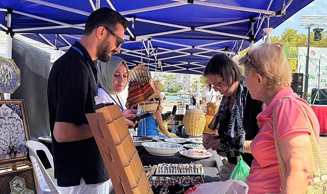 Sanatk&acirc;r ve Zanaatk&acirc;rlar G&ouml;lc&uuml;k&rsquo;te Bir Araya Geldi