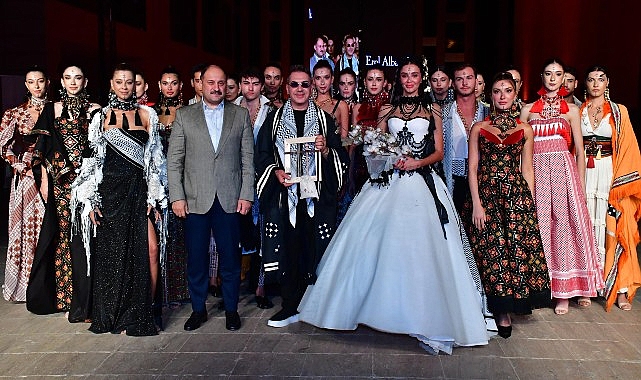 Şanlıurfa'da Moda R&uuml;zgarı Esti!