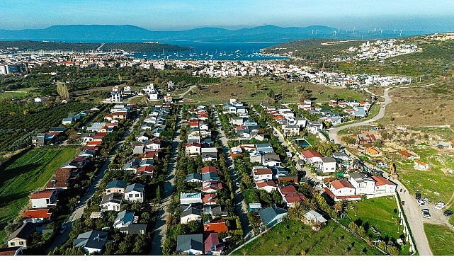 Seferihisar Belediyesi&rsquo;nden &ldquo;Ka&ccedil;ak Yapı&rdquo; uyarısı: Sığacık Karag&ouml;l Mevkii&rsquo;ndeki yıkımlar devam ediyor.