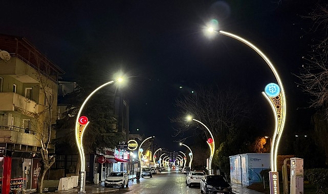 Şehit Erg&uuml;n K&ouml;nc&uuml; Caddesi ışıl ışıl