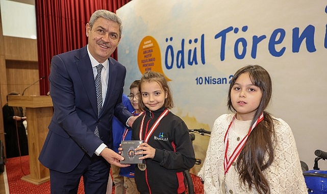 Sel&ccedil;uklu Akıl ve Zeka Oyunları Yarışması&rsquo;nda &ouml;d&uuml;l heyecanı yaşandı