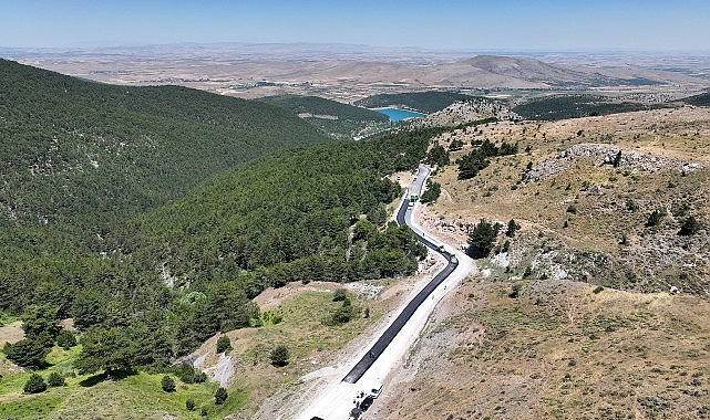 Sel&ccedil;uklu Belediyesi Dış Mahalle Bağlantı Yollarında Konforu Y&uuml;kseltiyor