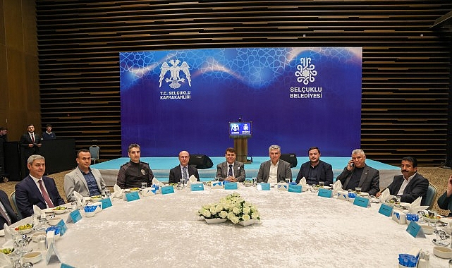 Sel&ccedil;uklu Belediyesi&rsquo;nden anlamlı veda programı