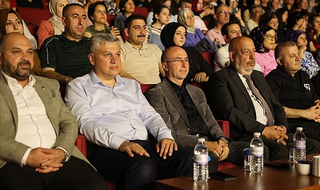 Sel&ccedil;uklu Sanat Akademisi, Ferdi Tayfur&rsquo;u Şarkılarıyla Y&acirc;d Etti