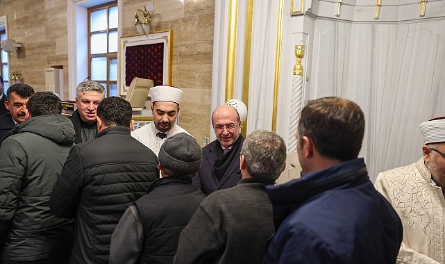 Sel&ccedil;uklu&rsquo;da Berat Kandili Manevi Bir İklimde İhya Edildi