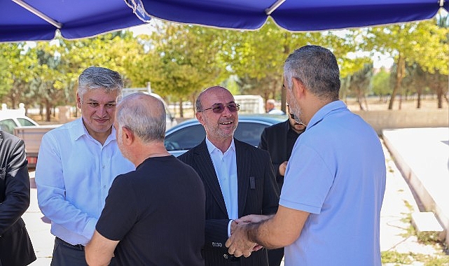 Sel&ccedil;uklu&rsquo;da Cuma Buluşmaları ile Vatandaşların Talepleri Alınıyor