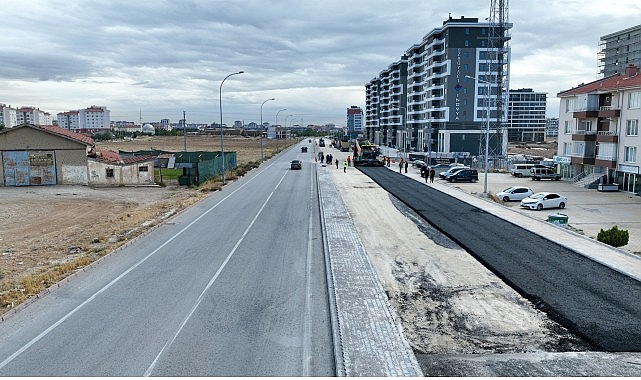 Sel&ccedil;uklu&rsquo;da Yol Konforu Y&uuml;kseliyor