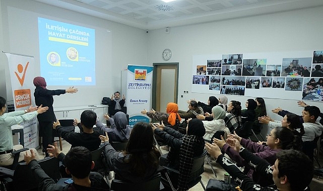 Serkan Fı&ccedil;ıcı ve Ersoy Dede İle &lsquo;İletişim &Ccedil;ağında Hayat Dersleri