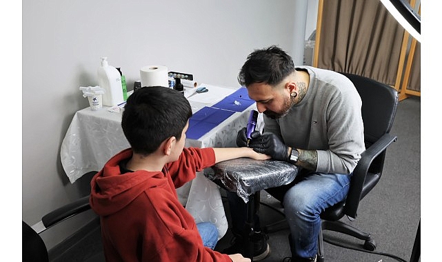 &lsquo;Sevgi İzi&rsquo; K&uuml;&ccedil;&uuml;k&ccedil;ekmece&rsquo;de