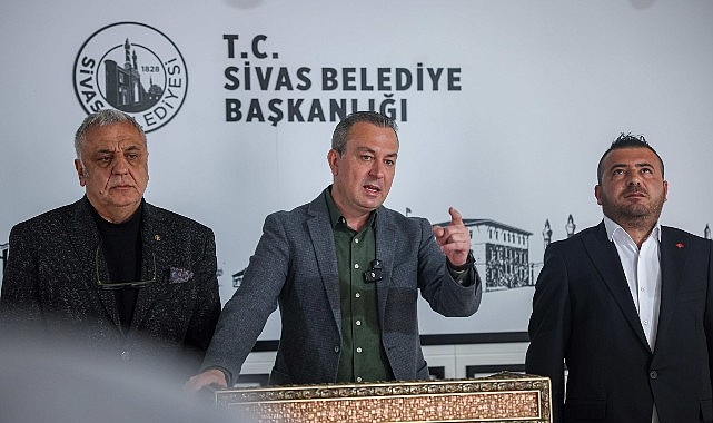 Seyyar Satıcının D&uuml;kk&acirc;nı &Ccedil;ıktı...