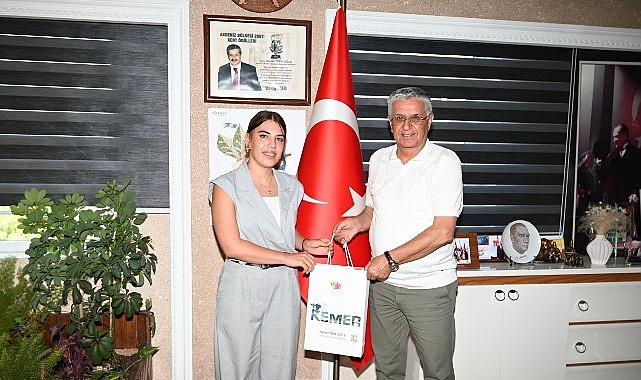 Sıla Bakır&rsquo;dan Başkan Topaloğlu&rsquo;na teşekk&uuml;r ziyareti