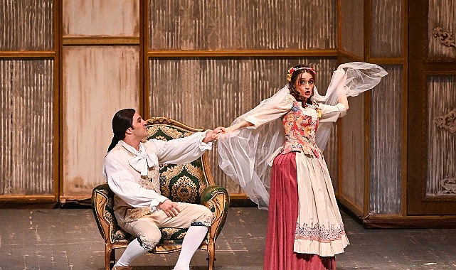 Sınıfsal Gerilimlerin Mizahla Buluştuğu Başyapıt: "Figaro&rsquo;nun D&uuml;ğ&uuml;n&uuml;" Yeniden İZDOB Sahnesinde