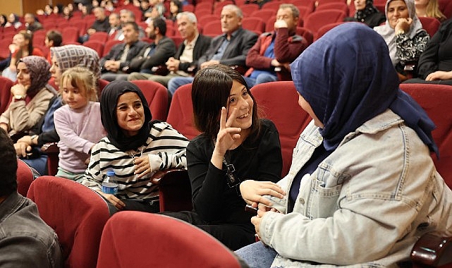 Sivas Belediyesi &ouml;nc&uuml;l&uuml;ğ&uuml;nde 50 &ccedil;ocuk işitme cihazına kavuştu...