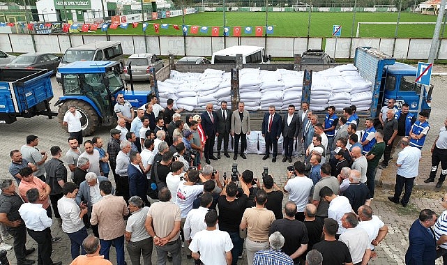 Sivas Belediyesi&rsquo;nden &Ccedil;ift&ccedil;ilere Yerli Tohum Desteği
