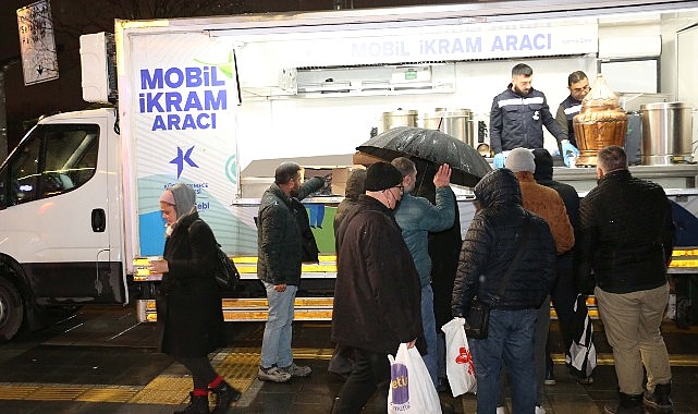 Soğuk Havalarda Sıcak Dayanışma K&uuml;&ccedil;&uuml;k&ccedil;ekmece&rsquo;de