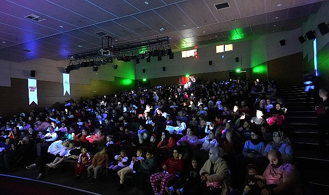 S&ouml;mestirde Maltepeli &Ccedil;ocuklara &ldquo;&Ccedil;izgi Film Tadında Tiyatro&rdquo;