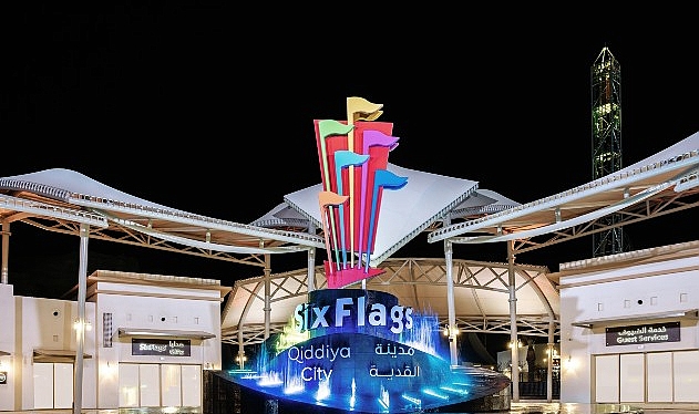 Suudi Arabistan &Ccedil;&ouml;l&uuml;ne İki Dev Eğlence: Aquarabia ve Six Flags