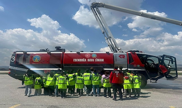 TAV Havalimanları&rsquo;ndan &ccedil;ocuklara &ouml;zel dijital g&uuml;venlik farkındalık kitabı