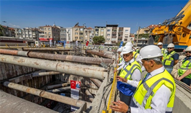 Temiz k&ouml;rfez, g&uuml;&ccedil;l&uuml; ulaşım, sosyal belediyecilik hedefiyle: İzmir&rsquo;in projeleri i&ccedil;in iki yılda 42,5 milyar lirayı aşan yatırım