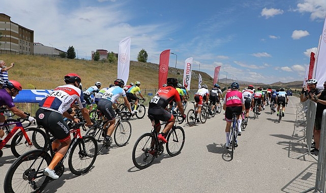 Temmuz R&uuml;zg&acirc;rları Pedallardan Esiyor