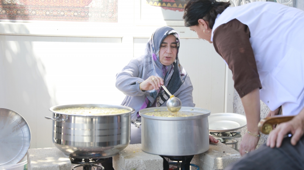 Nevşehir Belediyesi'nden Geleneksel Aşure İkramı