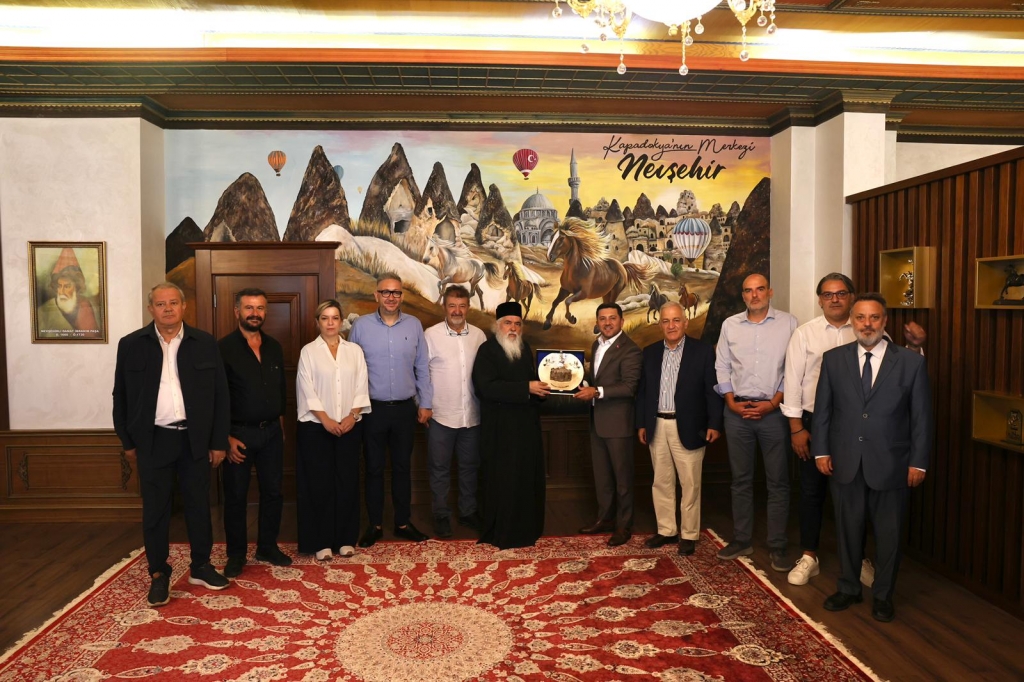 Yunan Heyetinden Başkan Arı&rsquo;ya Teşekk&uuml;r Ziyareti