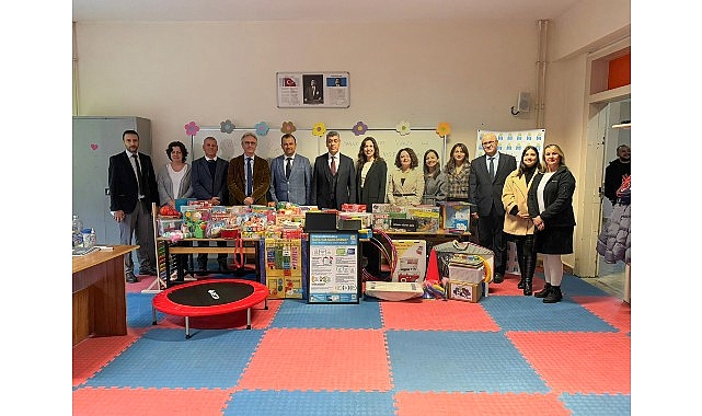 Tohum Otizm Vakfı ve İstanbul &Ouml;zel Saint-Joseph Fransız Lisesi&rsquo;nin Desteğiyle Ataşehir&rsquo;de &Ouml;zel Eğitim Sınıfı Yenilendi