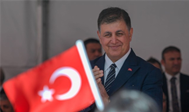 Tugay: İzmirlileri, 23 Nisan 1920&rsquo;nin aydınlığıyla selamlıyorum