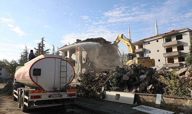 Turgutalp Kentsel D&ouml;n&uuml;ş&uuml;mde 2. Ve 3. Etap Yıkımları Başladı