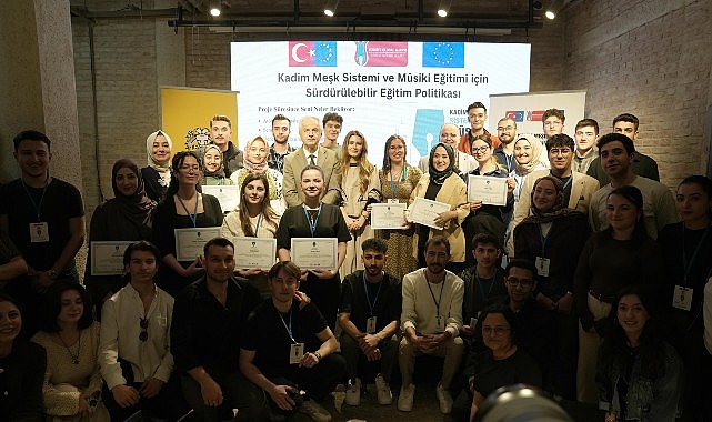 T&uuml;rk Musikisinin Asırlık Meşk Sistemi Konya B&uuml;y&uuml;kşehir Depo No: 4&rsquo;te Yaşatıldı