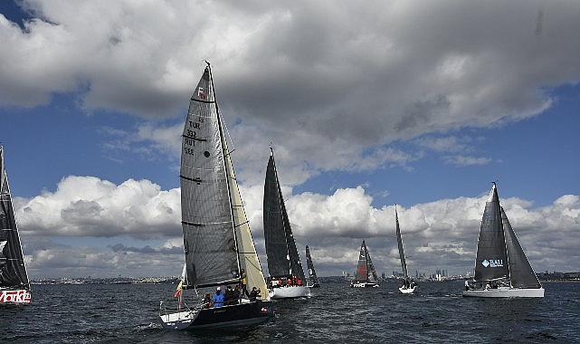 T&uuml;rkiye&rsquo;nin ilk ve tek kadın yat yelken yarışı