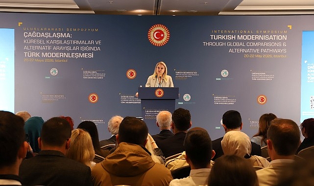 T&uuml;rkiye&rsquo;nin modernleşme ser&uuml;veni masaya yatırıldı!