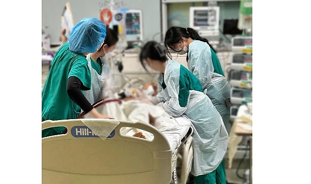 T&uuml;rkiye&rsquo;nin tek kıtalararası organ naklinde g&ouml;rev alan ekibi &Uuml;sk&uuml;dar &Uuml;niversitesi&rsquo;nden!