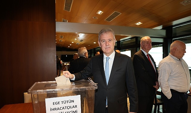 T&uuml;t&uuml;n sekt&ouml;r&uuml;nde &ccedil;ifte rekor mutluluğu yaşanıyor