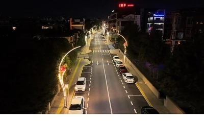U&ccedil;ak pistine d&ouml;nen cadde esnafından B&uuml;y&uuml;kakın&rsquo;a teşekk&uuml;r