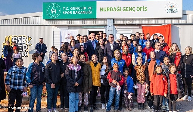 UNICEF ve Netflix g&uuml;&ccedil; birliğiyle kurulan GEN&Ccedil; ALAN,   deprem b&ouml;lgesindeki gen&ccedil;lere umut olmaya devam ediyor