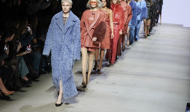 &Uuml;nl&uuml; modacı Emre Erdemoğlu ilk kadın koleksiyonu &ldquo;Barlas&rdquo; ile Bak&uuml; Fashion Week&rsquo;te Sahne Alıyor