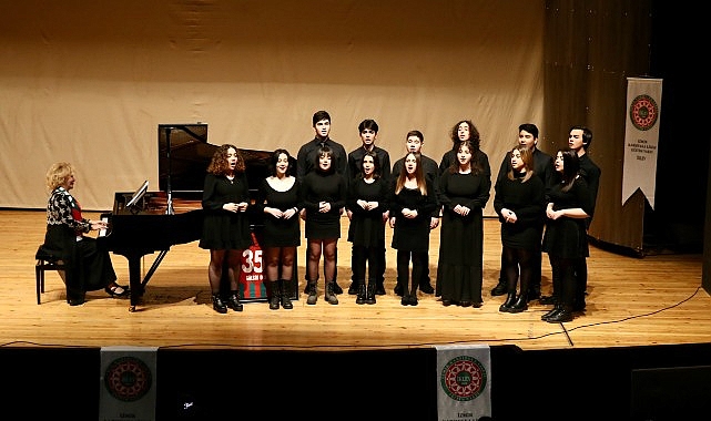 &Uuml;nl&uuml; piyanist G&uuml;lsin Onay, 20 Haziran&rsquo;da Karşıyaka&rsquo;da!