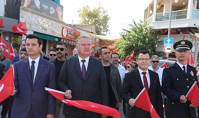 Urla&rsquo;da Buruk Kurtuluş Kutlaması