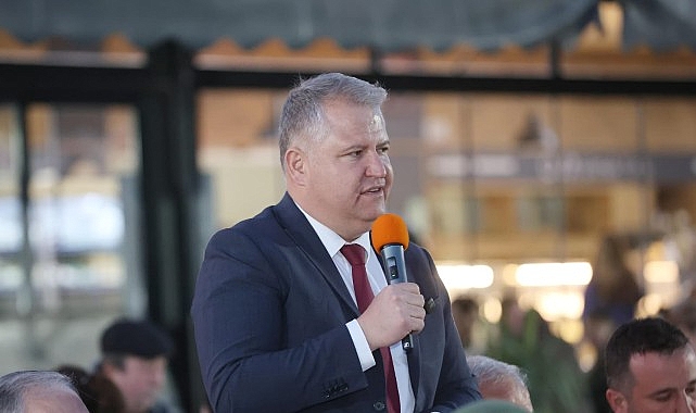 Urla&rsquo;da Ramazan&rsquo;ın bereketi dayanışma sofralarında paylaşıldı