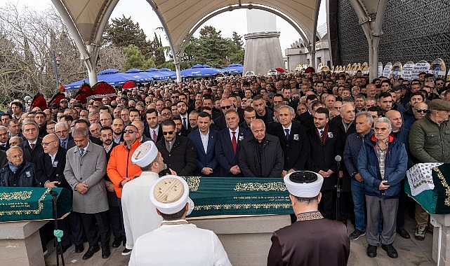 &Uuml;sk&uuml;dar Belediye Başkanı Sinem Dedetaş&rsquo;ın Acı G&uuml;n&uuml;: İbrahim Serhan Son Yolculuğuna Uğurlandı