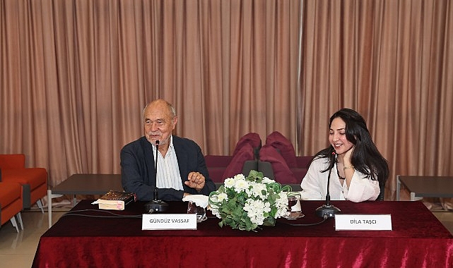 Usta yazar G&uuml;nd&uuml;z Vassaf okurlarıyla buluştu
