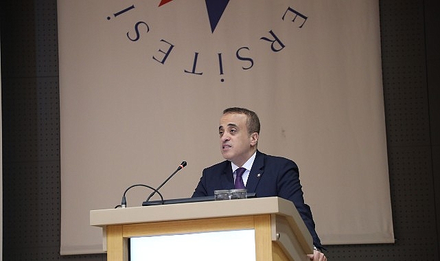Uzm. Dr. Bekir Aktura: &ldquo;Sağlık hizmetlerinde ekip &ccedil;alışması hasta memnuniyetini artırır."